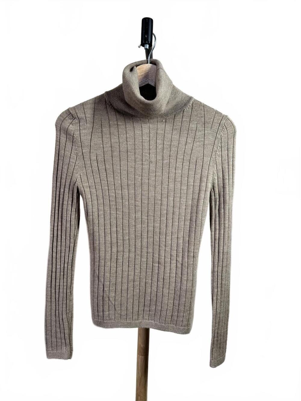 BR Extra Fine Merino Turtleneck Sweater XS Beige